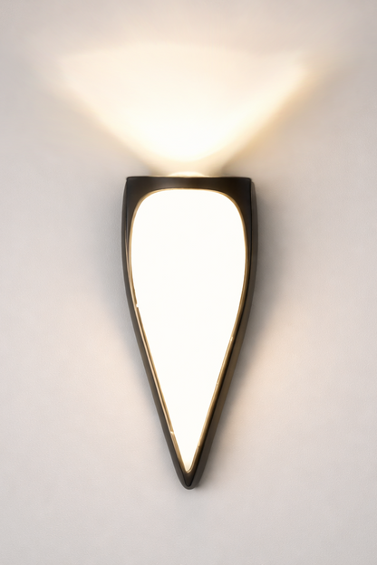 Bolt applique