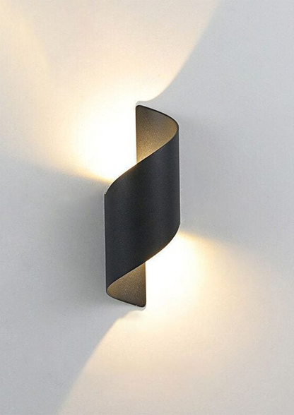 Ribbon Black wall light