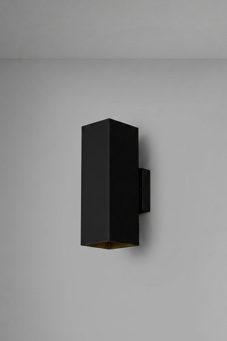 Stria wall light
