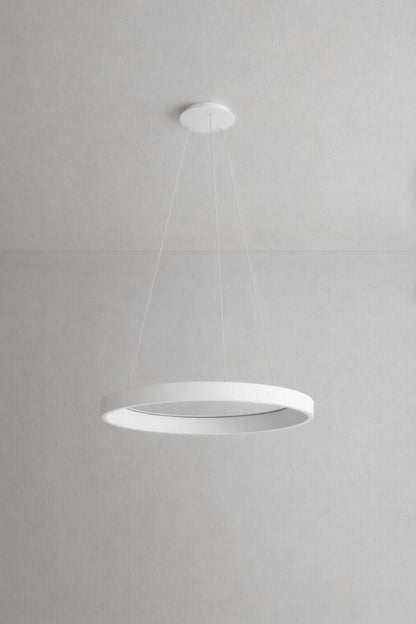 White Oro Pendant